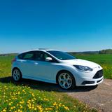 Ford Focus 2,0 EcoBoost ST Leder-Sport-Paket ST - Ford Focus aus 2013: ST