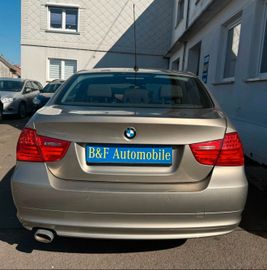 BMW 320 - 4