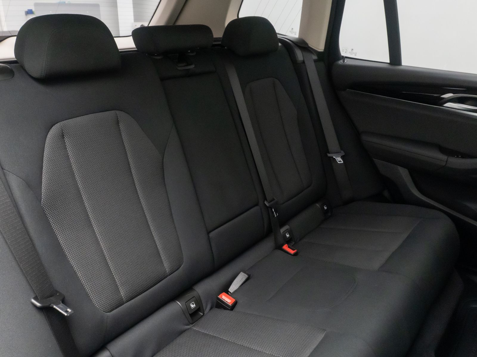 Fahrzeugabbildung BMW X3 xD20d Alarm NaviPro DAB HiFi Komfort Lenkradh