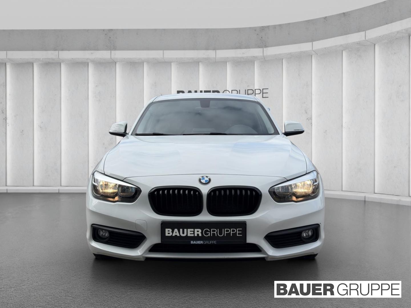 BMW 116 i Navi Komfortzugang SHZ PDC Allwetter Busin