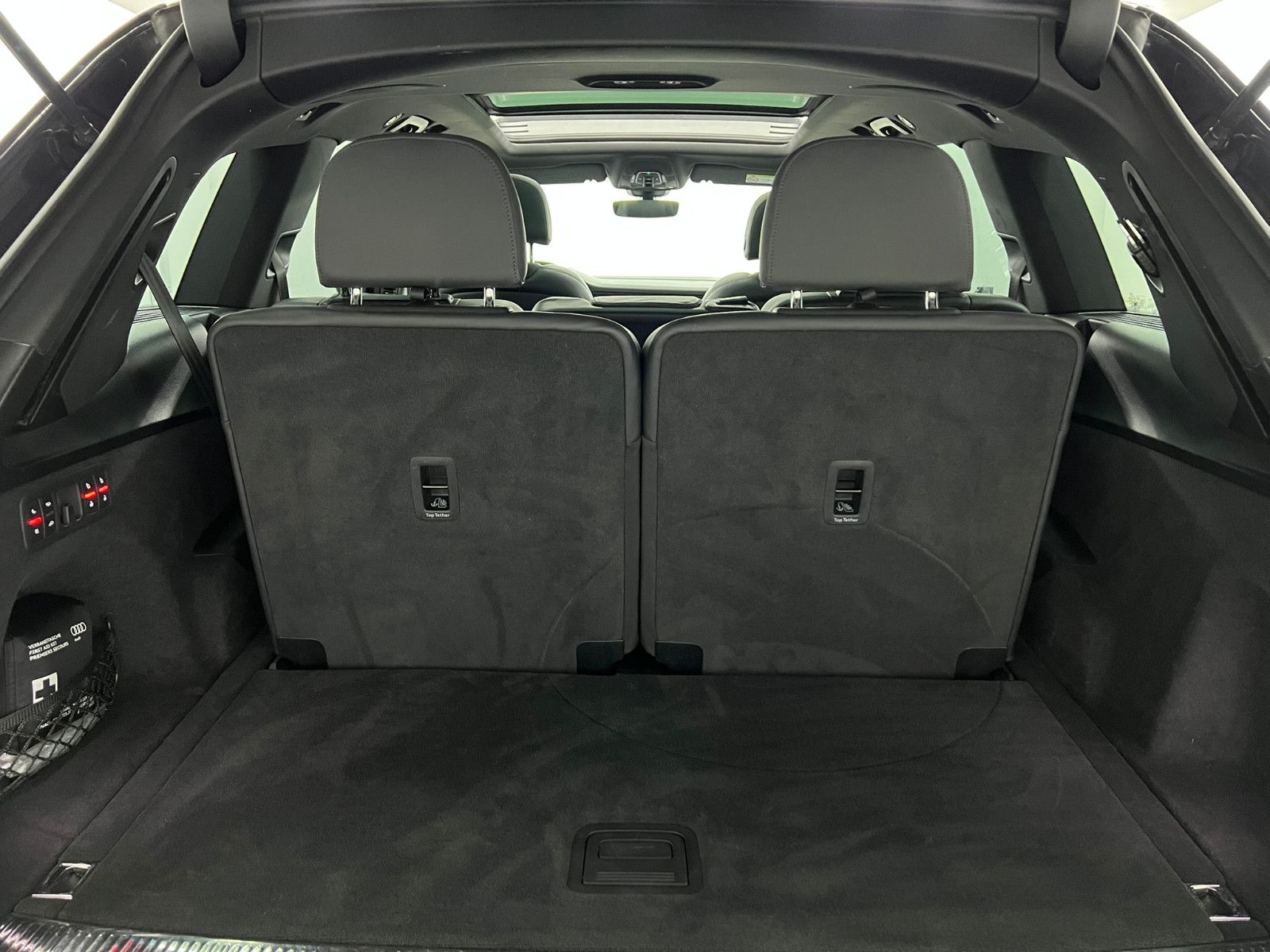 Fahrzeugabbildung Audi Q7 50 TDI Quattro S-LINE/PANO/ACC/MATRIX/7-SITZ