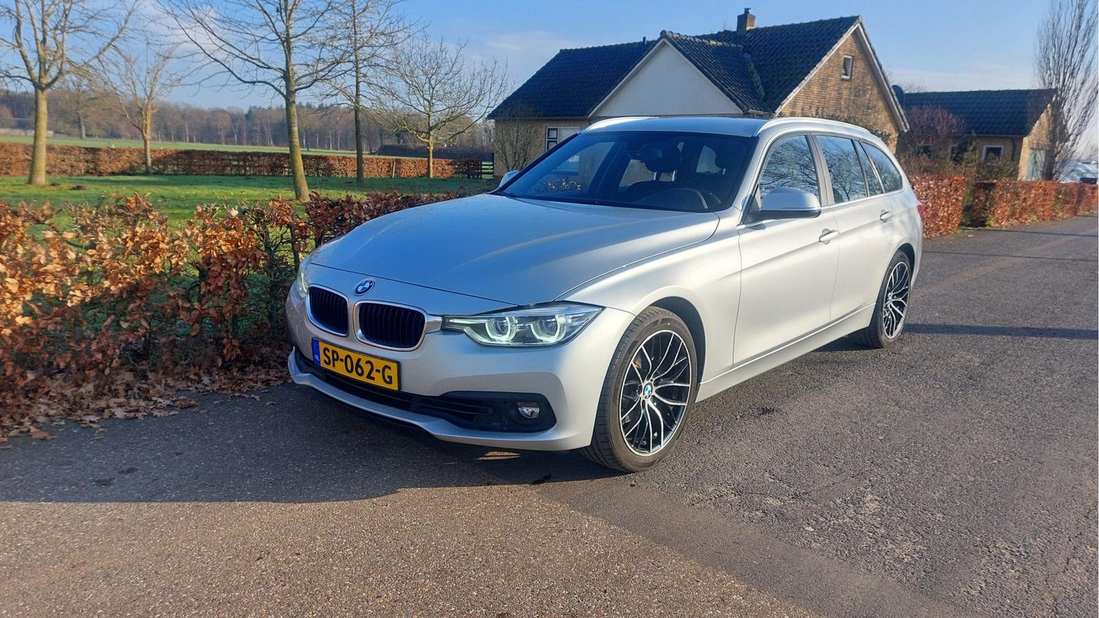 BMW 318 3-serie Touring 318i Executive CLIMA/LED BJ