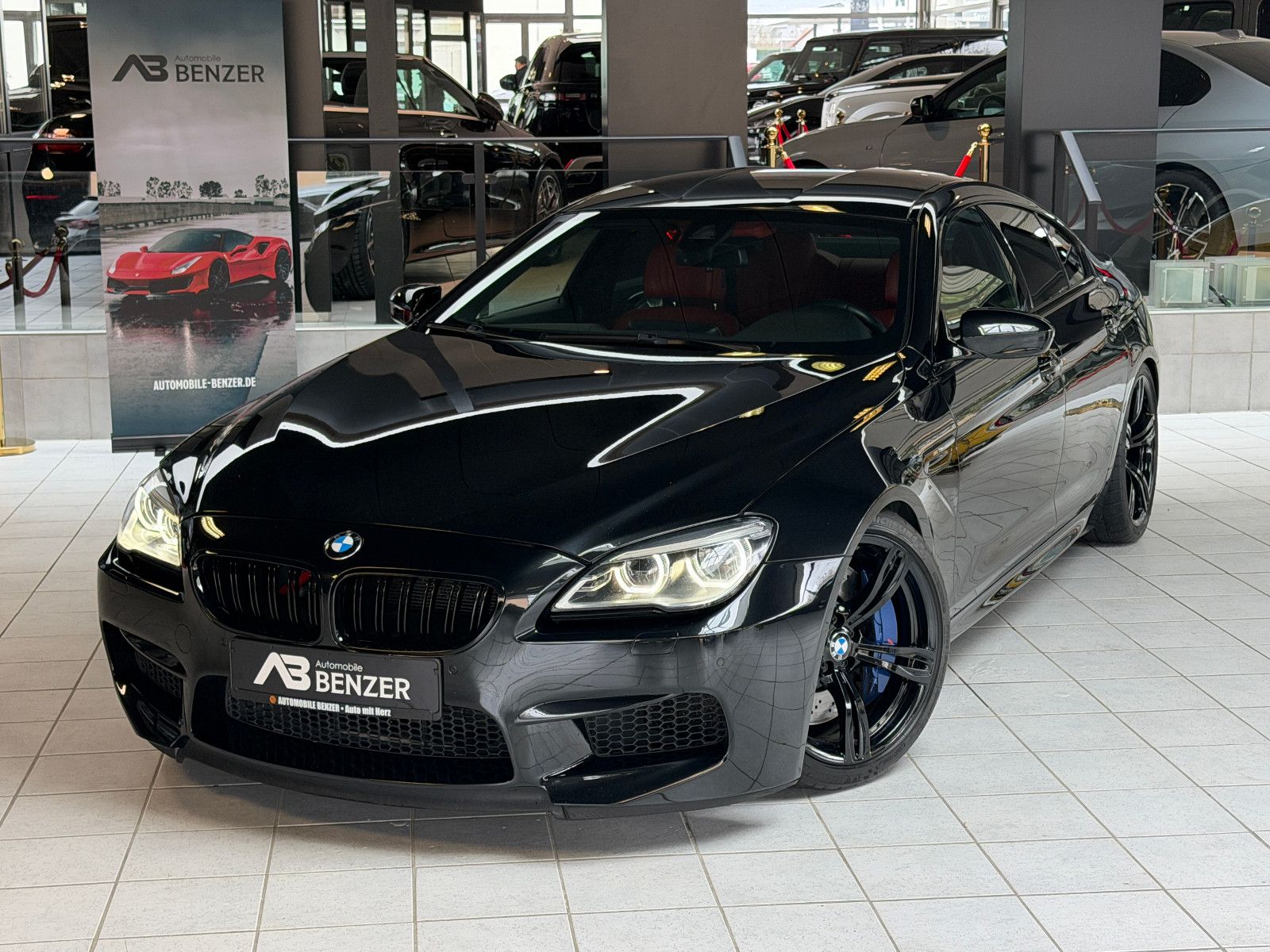Fahrzeugabbildung BMW M6 Gran Coupe/CARBON/EXCLUSIVE/BLACK&RED/