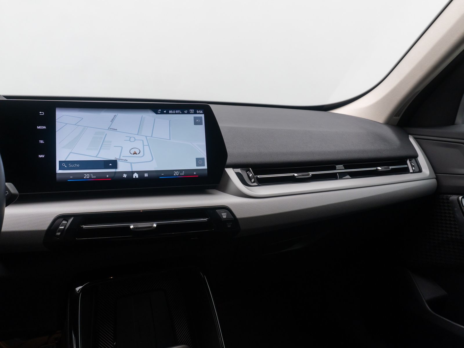 Fahrzeugabbildung BMW iX1 xD30 HUD DAB Komfort FernlichtAs Geschwindig