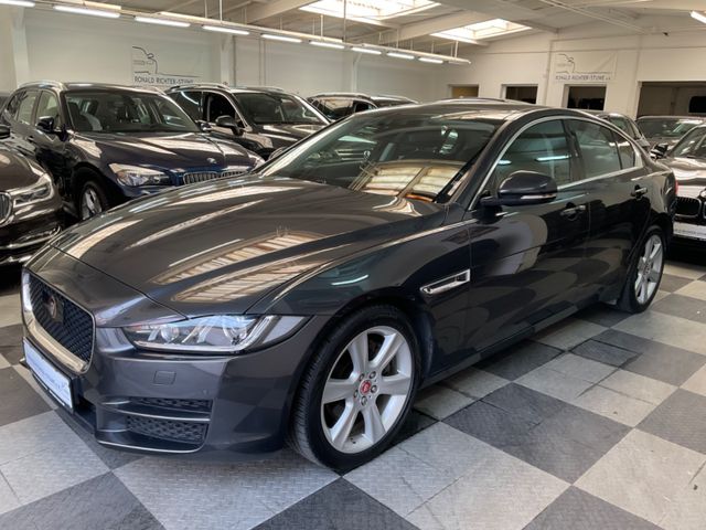 Jaguar XE 2,0d Aut., Prestige, Panorama, Leder, Navi