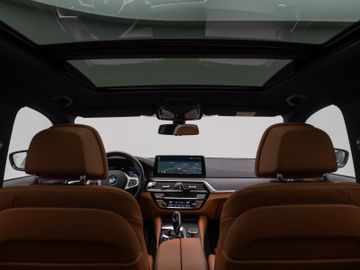 Fahrzeugabbildung BMW 540d xDr Tour M Sport Pano H/K Kamera 360° Air