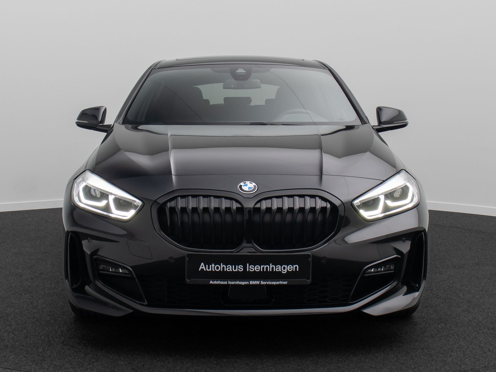 Fahrzeugabbildung BMW 118i M Sport HiFi Kamera DAB Panorama Komfort