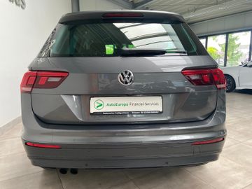 Volkswagen Tiguan - 5