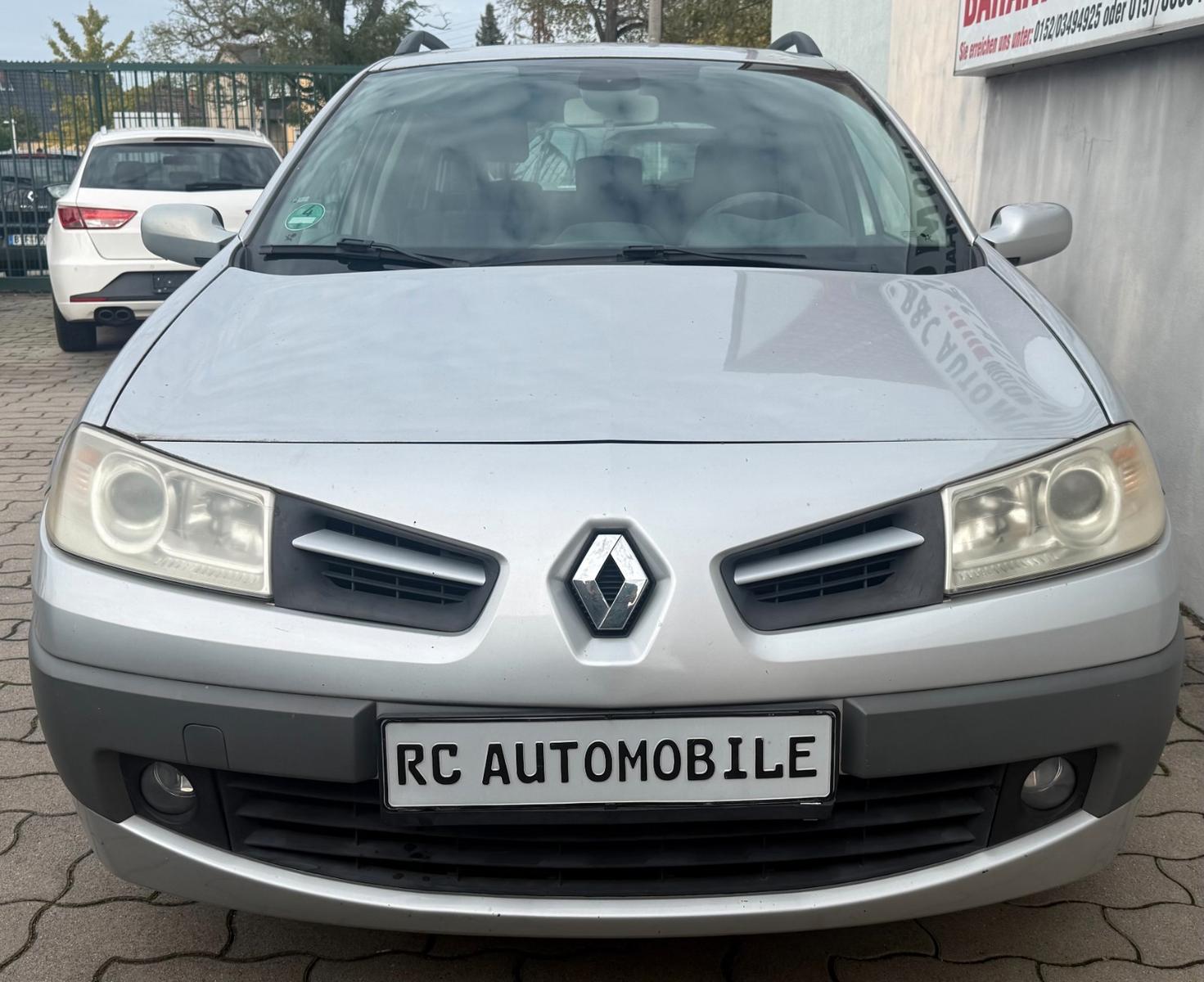 Renault Megane 2007 — rear view