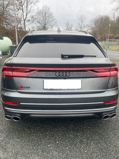 Fahrzeugabbildung Audi SQ8