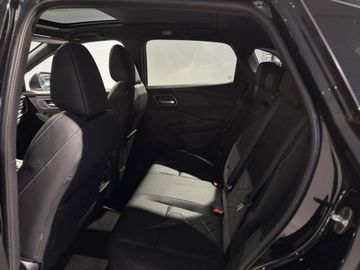 Fotografie 13 des Nissan Qashqai 1.3 DIG-T 4x4 MHEV Xtronic Tekna Pano Bo