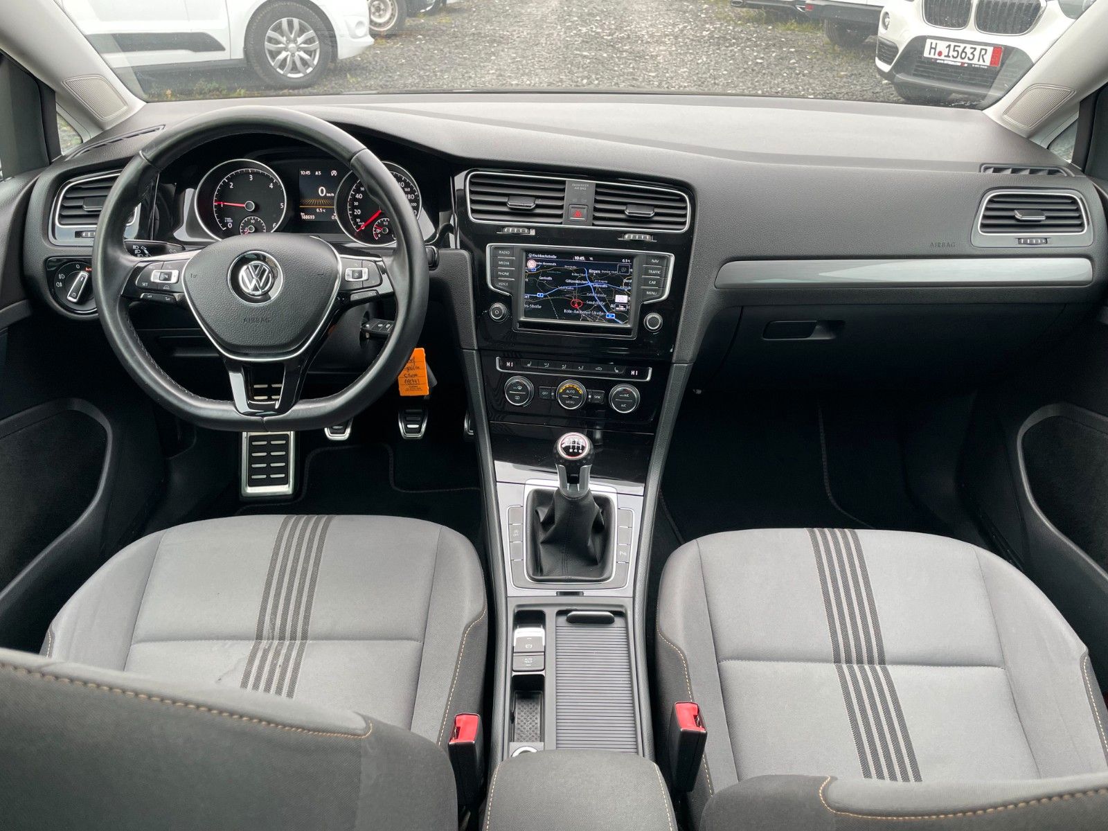 Fahrzeugabbildung Volkswagen Golf VII 2.0TDI Lim ALLSTAR Navi Kamera Tempomat