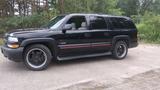 Chevrolet Suburban 4x4 Voll Tüv 2/28 8 Sitze - Chevrolet Suburban von privat