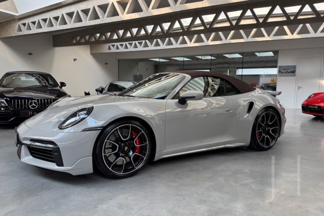 Porsche 992 Turbo Cabriolet