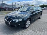 Volkswagen Passat 1.6 Variant Comfortline Tempomat SHZ PDC - gebrauchte Volkswagen Passat Variant aus dem Jahr 2007