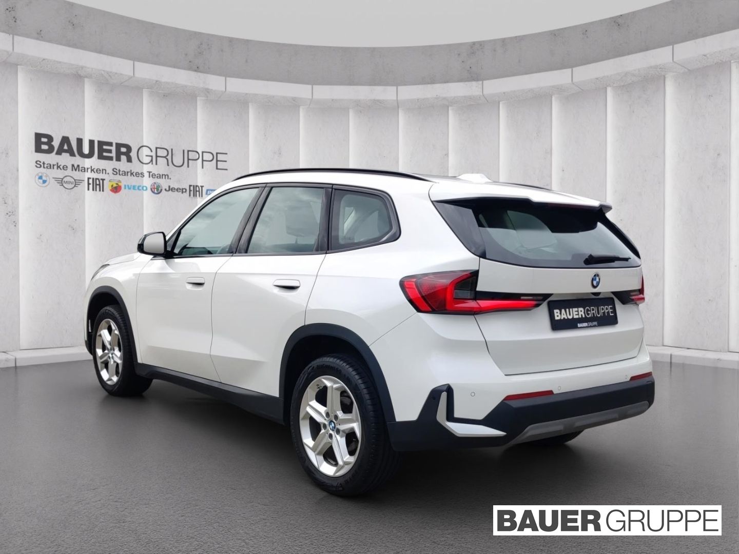 BMW X1 sDrive20i Navi Leder Memory Sitze HarmanKardo foto 4