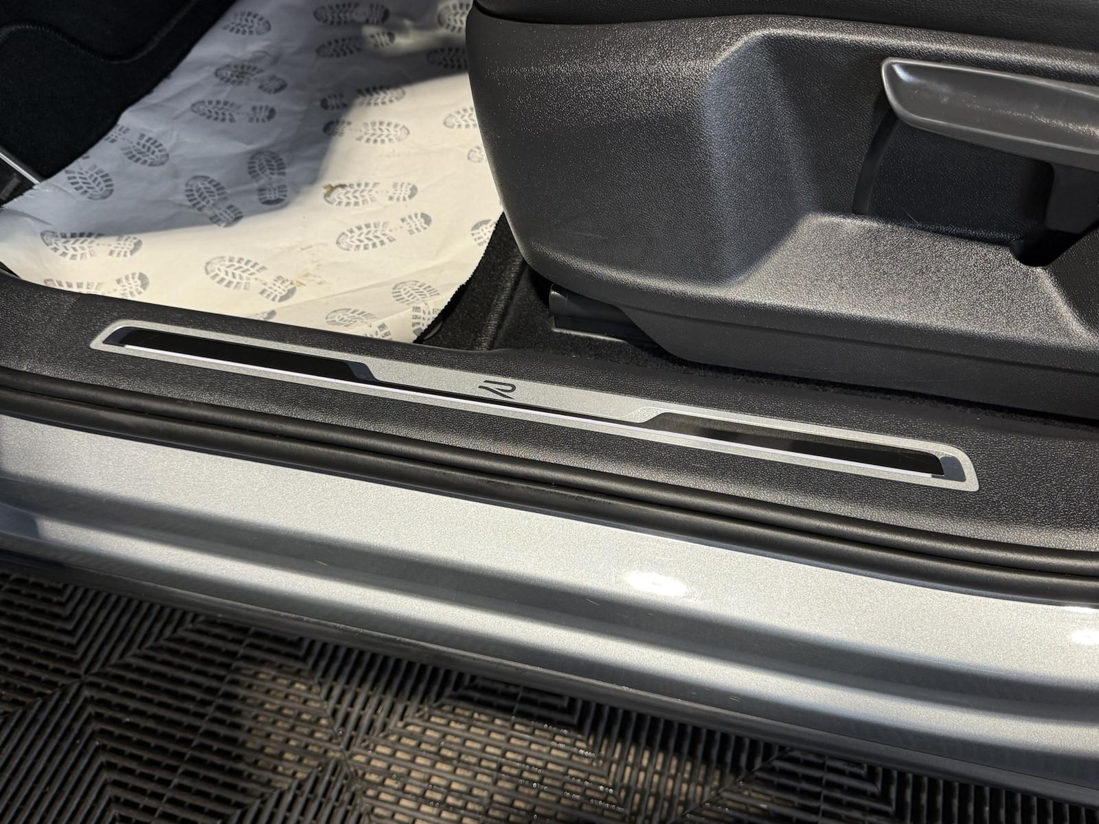Volkswagen Tiguan Allspace 2,0 TSI R-Line Black 4M *Matrix*, миниатюра 17