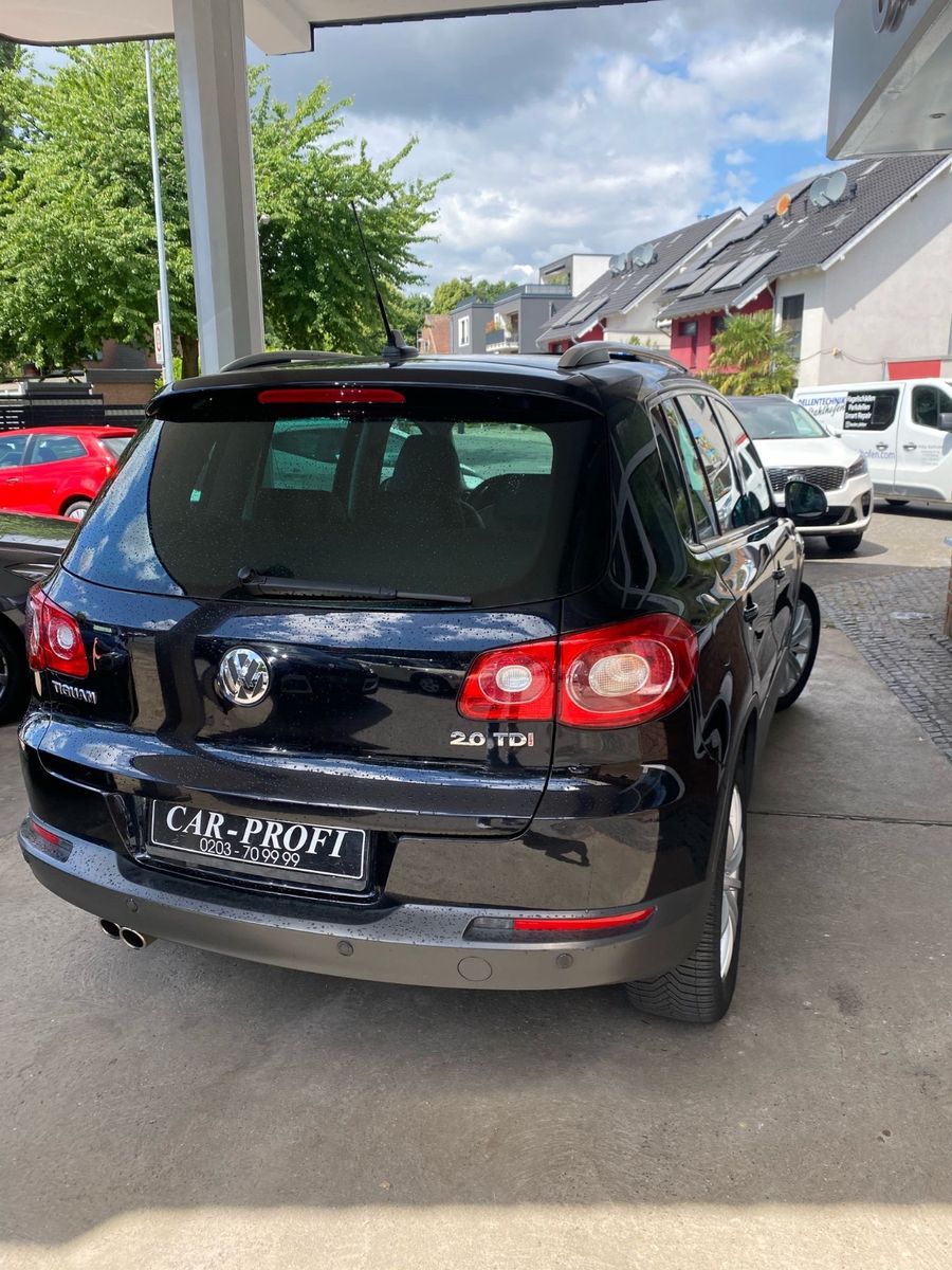 Fahrzeugabbildung Volkswagen Tiguan Sport & Style 4Motion Leder/Navi/Euro 5