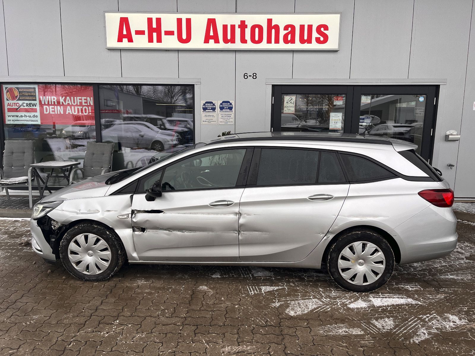 Fahrzeugabbildung Opel Astra K Sports Tourer Business Seitenschaden