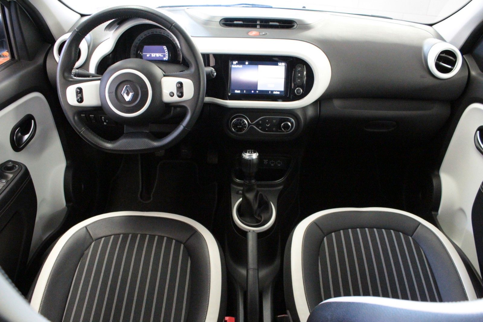 Fahrzeugabbildung Renault Twingo SCe65 Intens*Easy Link*Faltdach*