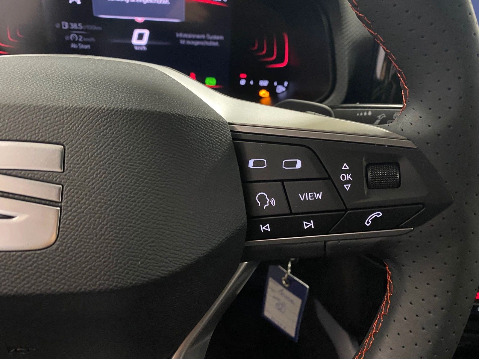 Fahrzeugabbildung SEAT Arona 1.0 TSI FR Garantie 2030+voll LED++KAMERA+