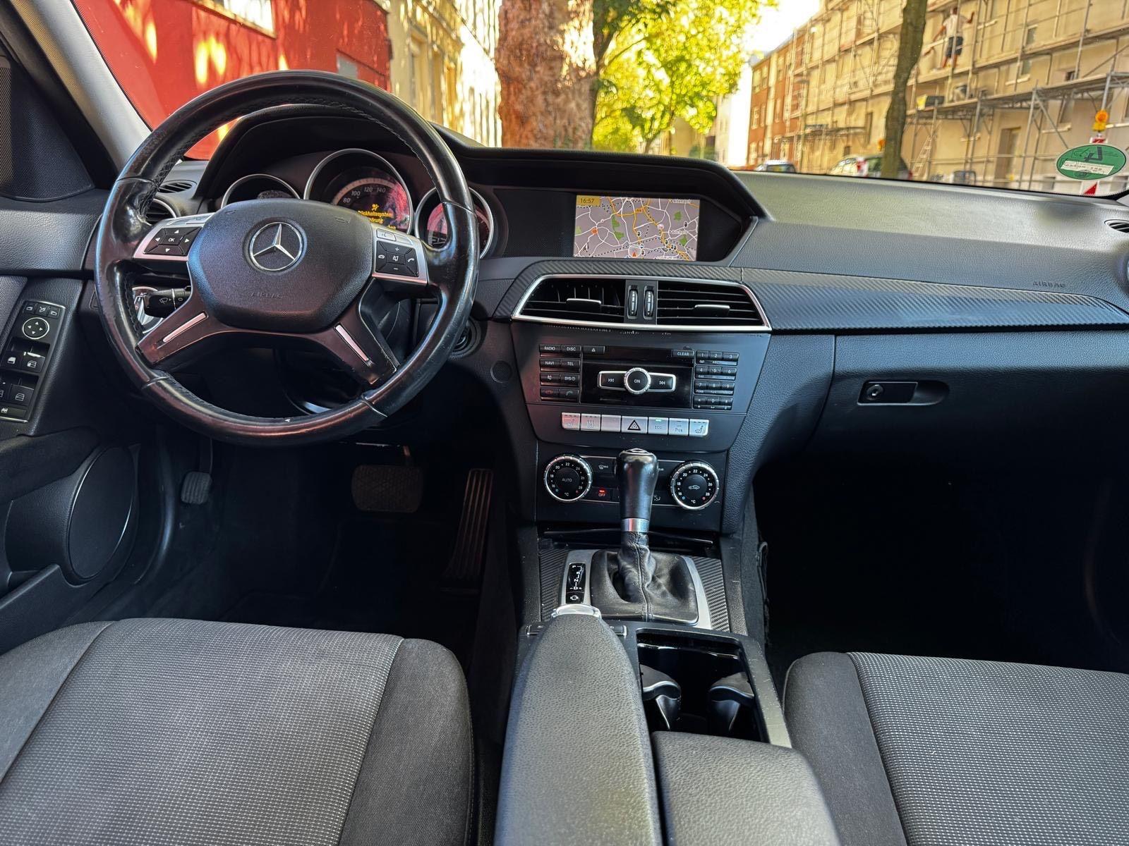 Mercedes-Benz C180 2011 — photo 6