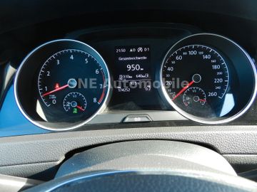 Volkswagen Golf - 10