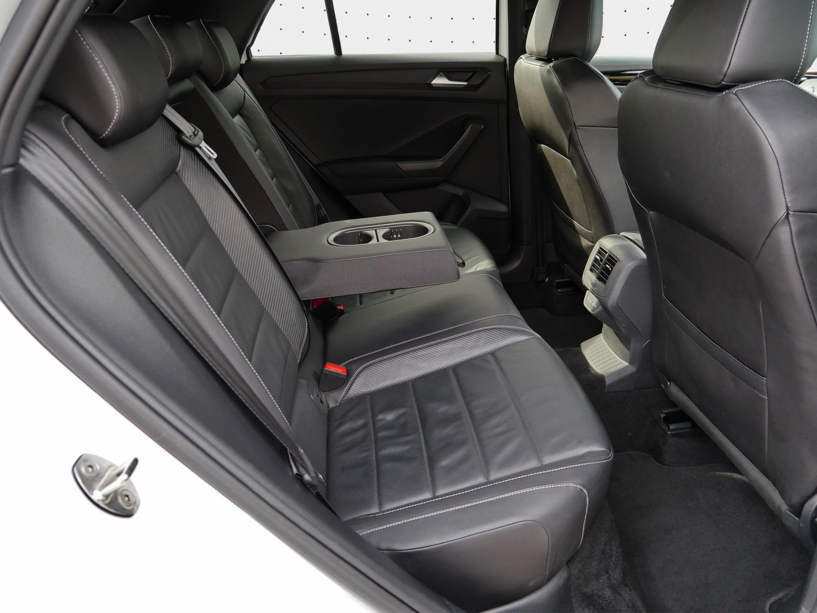 Volkswagen T-Roc - Bild 16