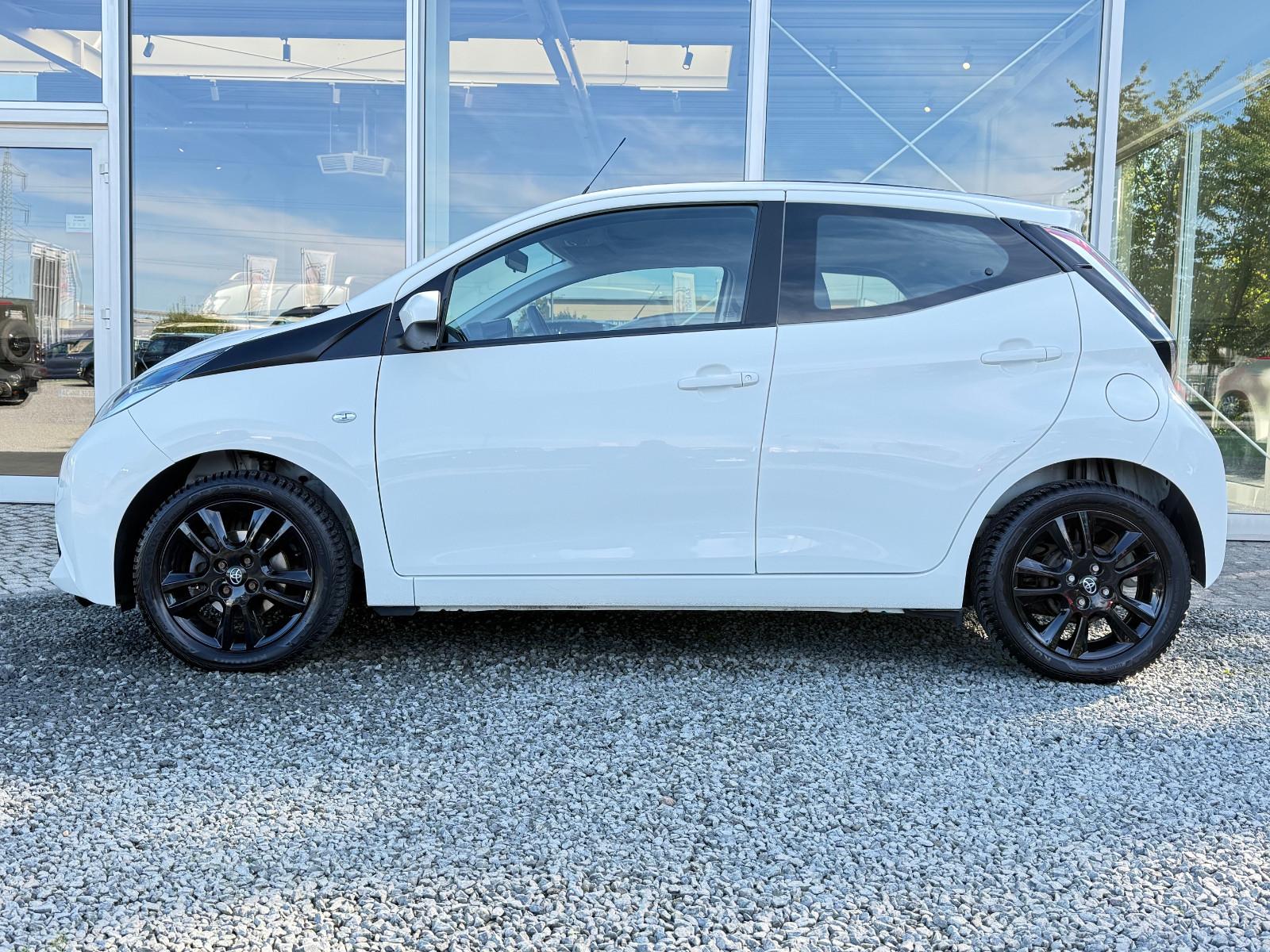 Toyota Aygo AYGO x-wave