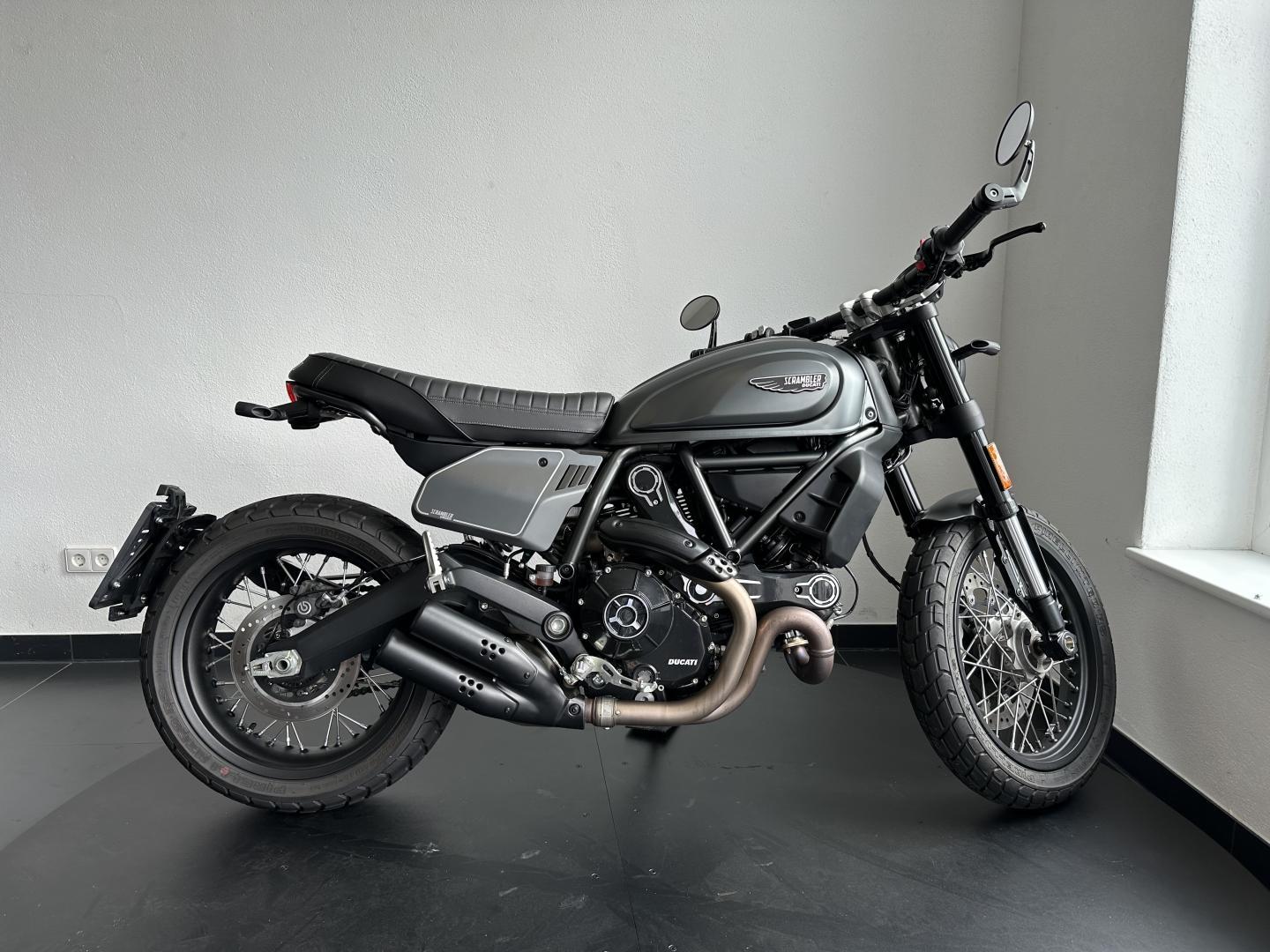 Ducati Scrambler Nightshift *erste Hand/wenig Km*