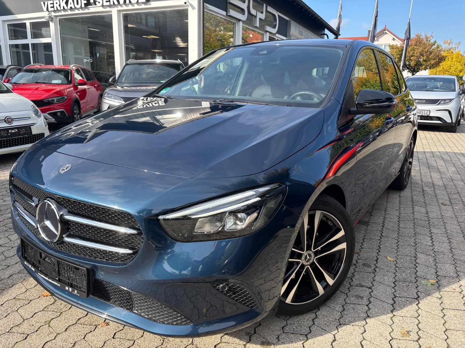 Mercedes-Benz B 180