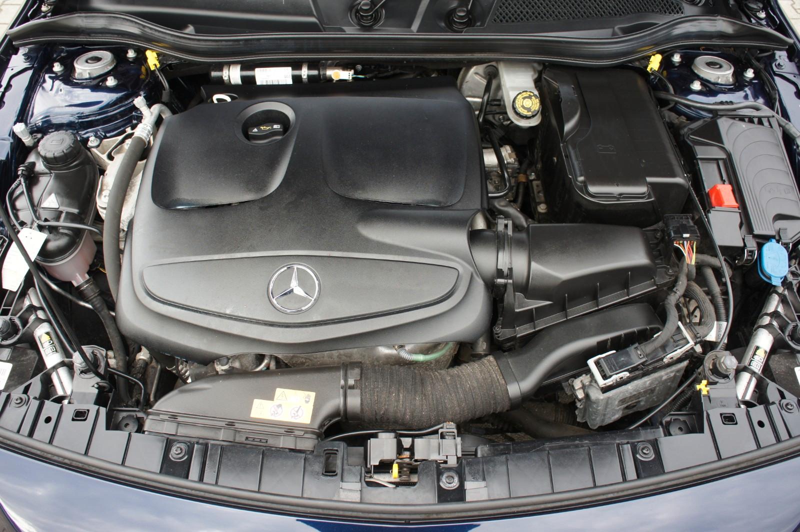 Mercedes-Benz GLA 200 Urban *BI-XENON*NAVI*KLIMA*PDC*SHZ*