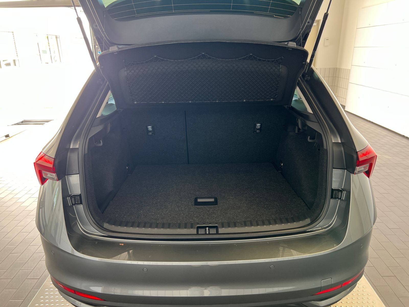 Fahrzeugabbildung SKODA Scala Selection Tour 1.0 TSI *LED, Black pack, K