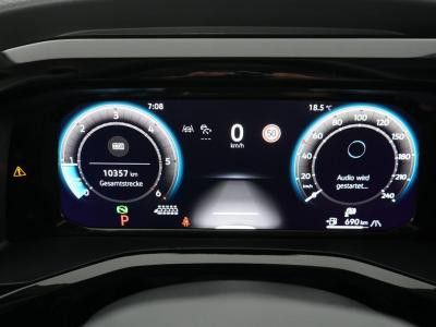 T7 Multivan Life KÜ 2.0TDI DSG ACC PANO 7-SITZER