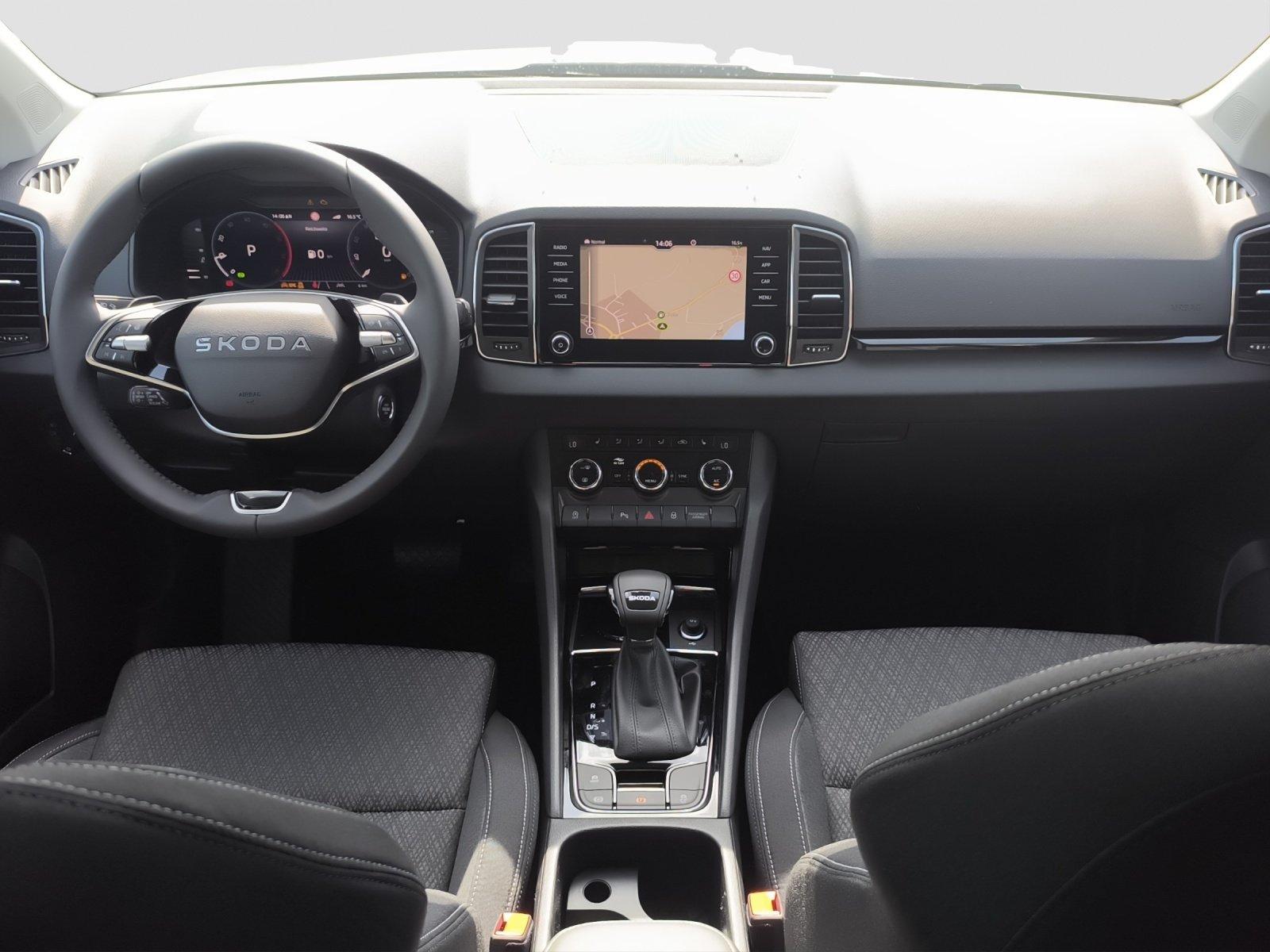Skoda Karoq 2.0 TDI DSG Selection AHK NAV RFK ACC SHZ
