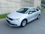 Volkswagen Jetta VI Comfortline*Klimaautomatik*SHZ*PDC* - VW Jetta Gebrauchtwagen in Berlin