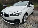 BMW 216d Active Tourer PANO Sportsitze SHZ PDC Navi - BMW 216 Active Tourer mit Schiebedach