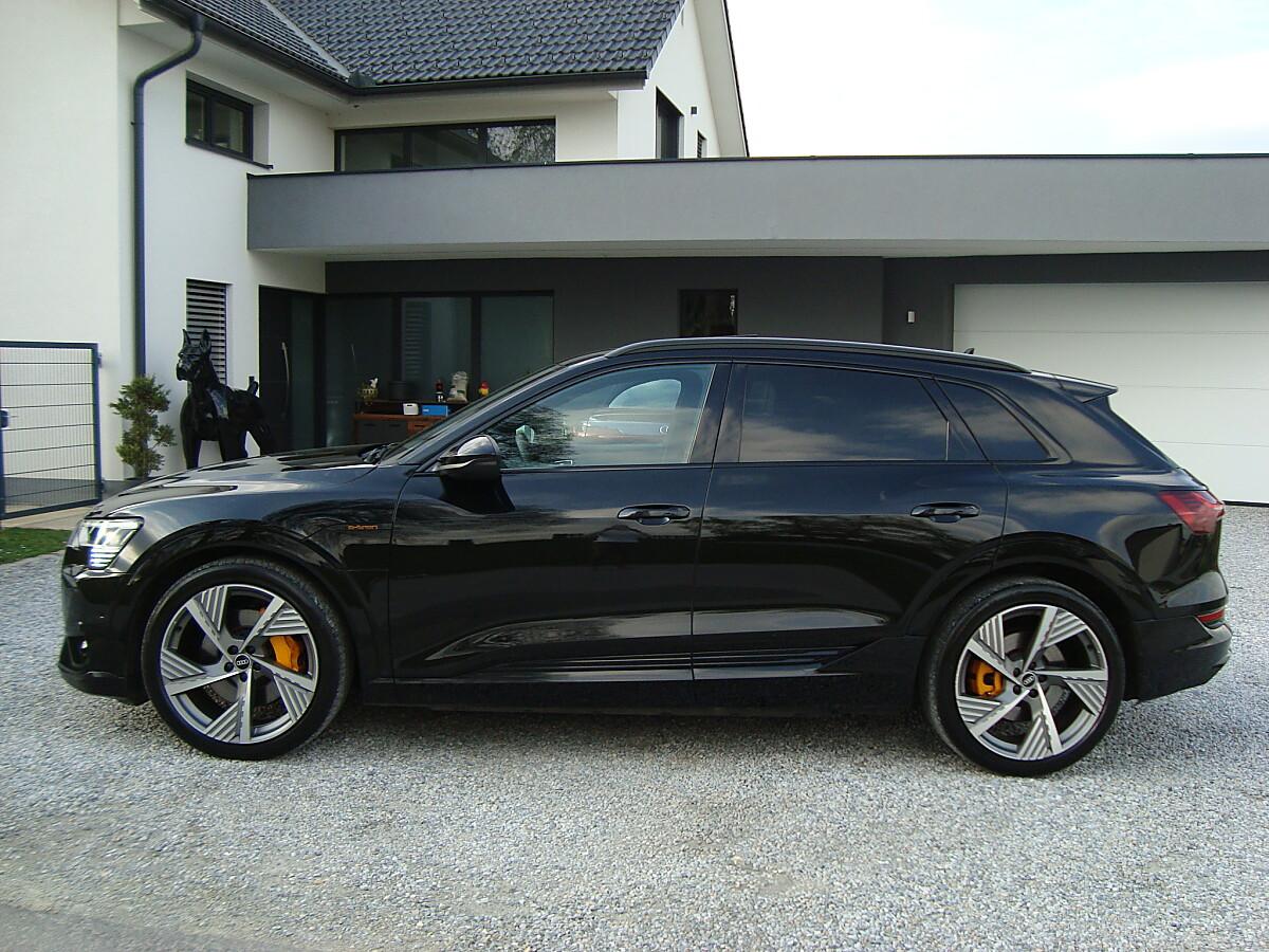 Audi e-tron 55 quattro