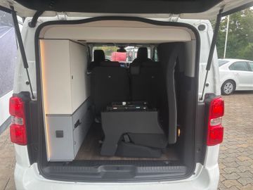 Fahrzeugabbildung Toyota Crosscamp Aufstelldach Navi RFK uvm