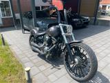 Harley-Davidson Breakout FXSB 103 Softail, KessTech - Harley-Davidson Motorräder in Hamburg