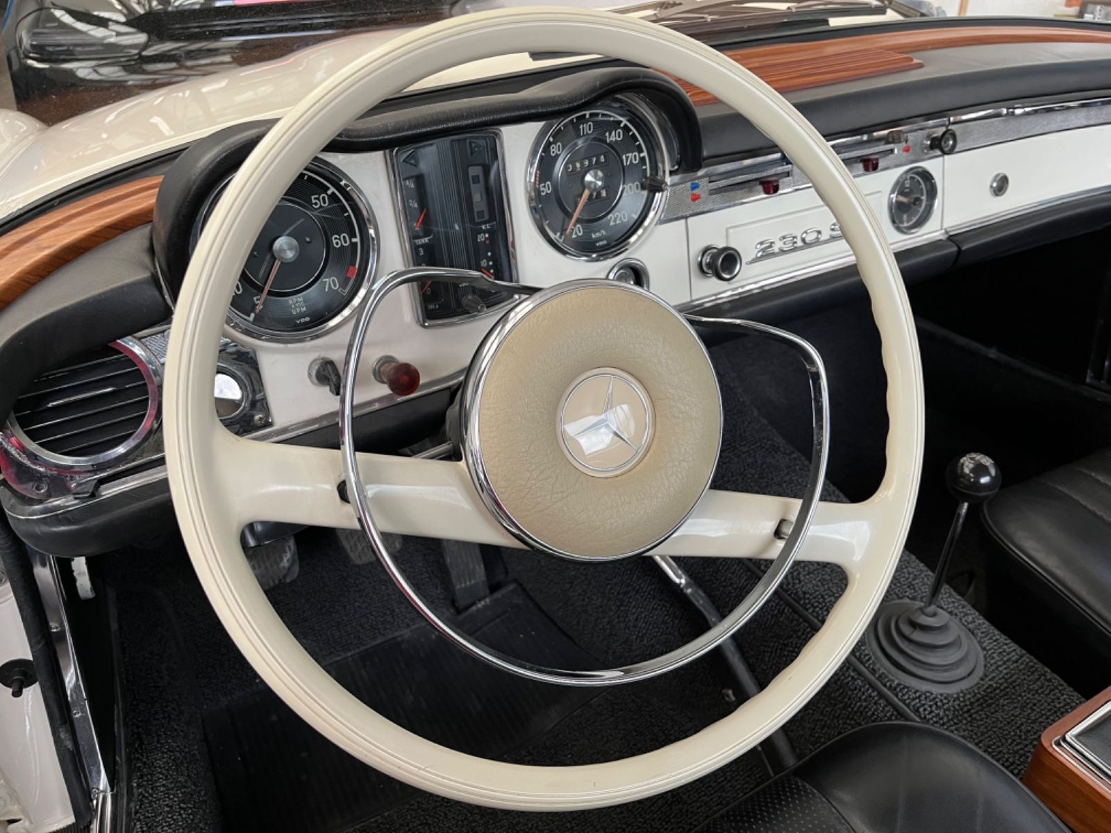 MERCEDES-BENZ 230 14