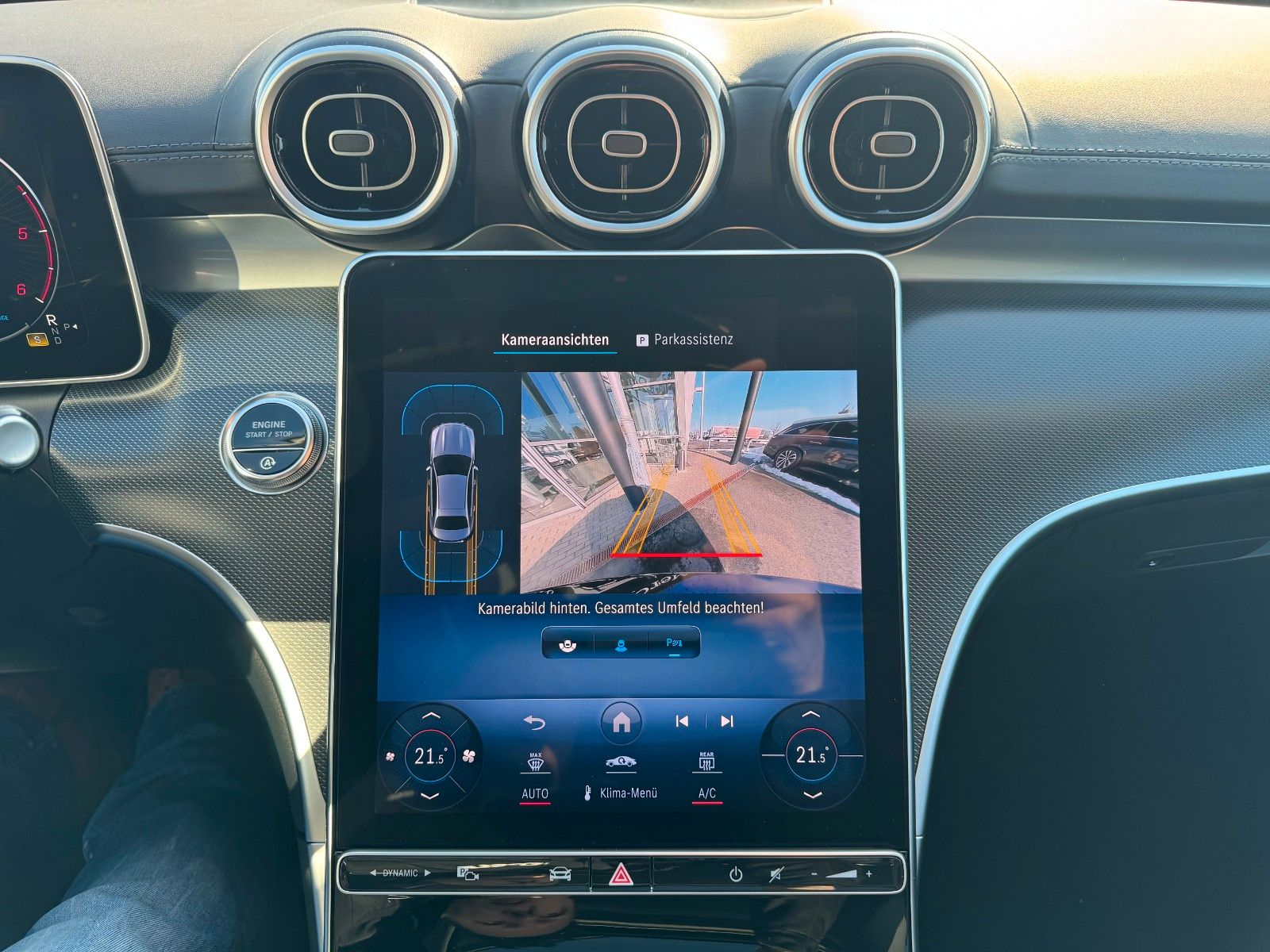 Fahrzeugabbildung Mercedes-Benz C 220d AMG+Burmester+ESD+RKamera+Night+TotW