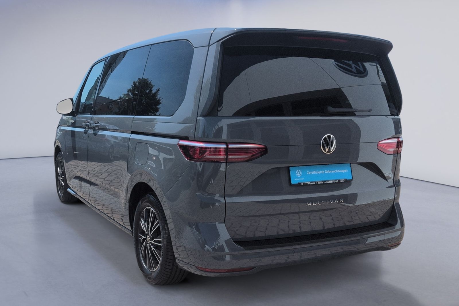 T7 Multivan 2.0 TDI KÜ 7SITZE+KAMERA+NAVI+AHK