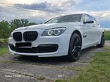 BMW 750Li -M Sportpaket, Massage,Fond-Entertainme  - weiße BMW 750