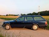 Mercedes-Benz Mercedes E 220 T Modell W124 Automatik Azu... - Mercedes-Benz W124 t modell Gebrauchtwagen