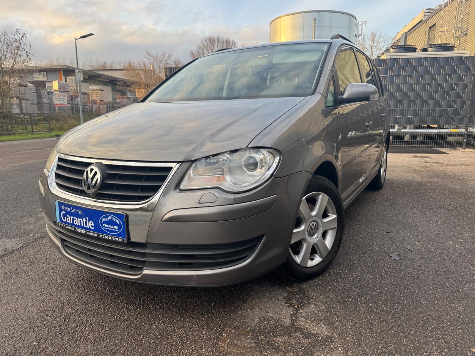 Volkswagen Touran Trendline*2.HD*KLIMAA*TEMPO*SHZ*PDC*ALU*