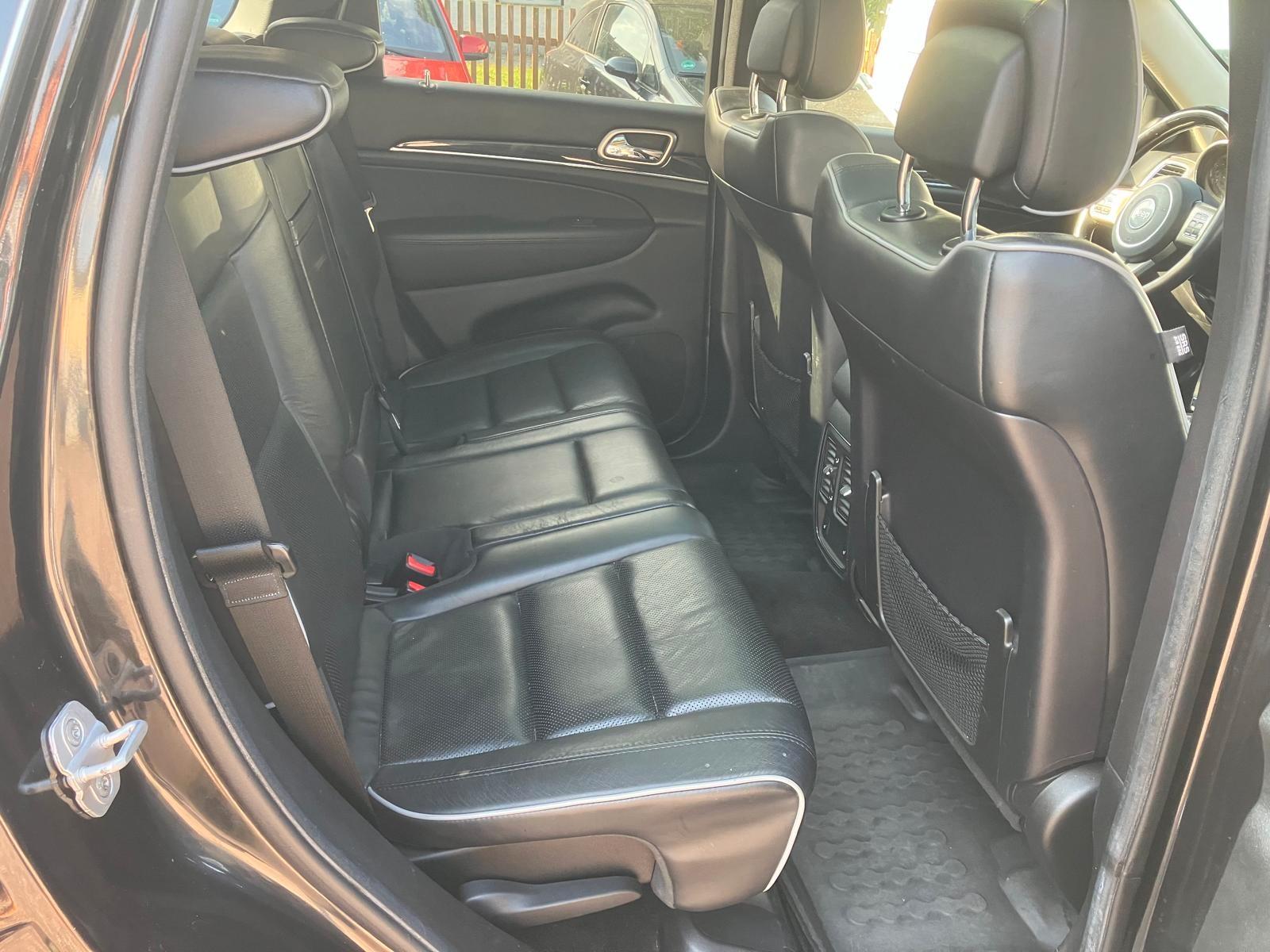 JEEP GRAND CHEROKEE V6 3.0 CRD OVERLAND 241CH - 4X4 - BVA - HAYON ÉLECTRIQUE - TOIT OUVRANT - 1ERE MAIN