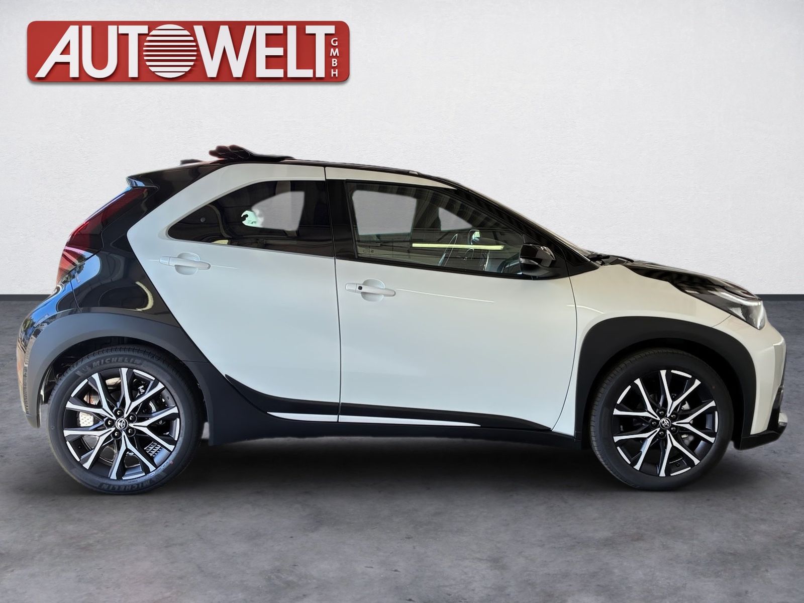 Fahrzeugabbildung Toyota Aygo X 1.5 GR SPORT m. Faltdach Kam.,LED,SHZ