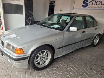 BMW 320 - 3