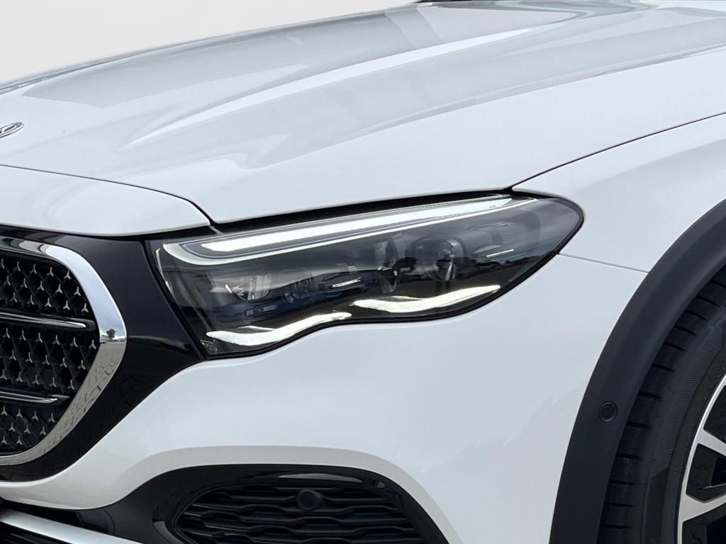 Fahrzeugabbildung Mercedes-Benz E 300 de 4M All-Terrain +DIGITAL+AHK+BURMESTER+
